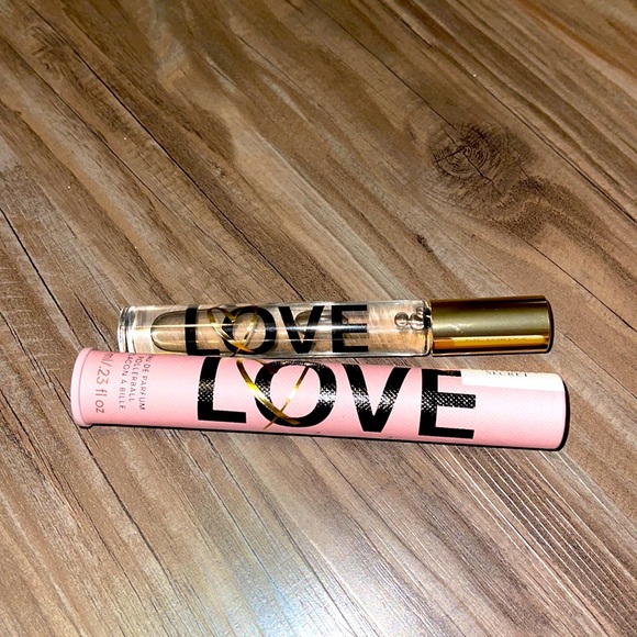 LOVE Eau De Parfum Rollerball - Picture 3 of 3